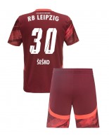 RB Leipzig Benjamin Sesko #30 Bortedraktsett Barn 2024-25 Korte ermer (+ bukser)